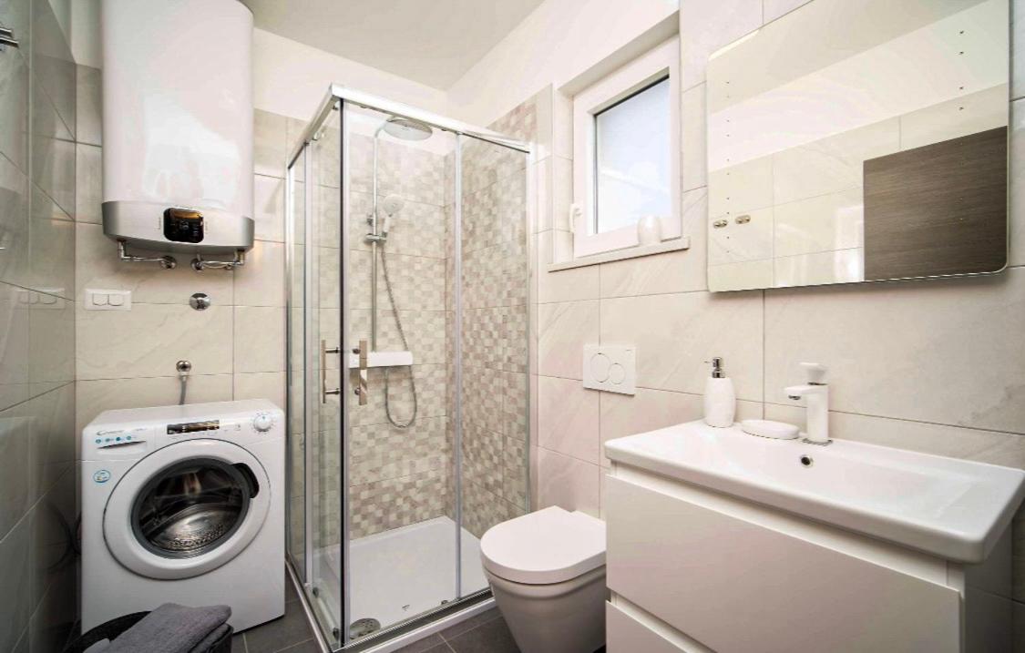 Seafront 2-Bedroom Apartment Nika - Rabac Zewnętrze zdjęcie