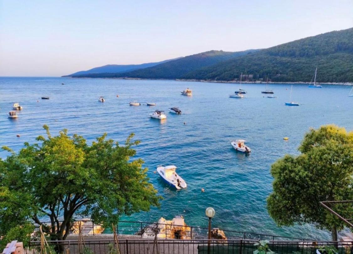 Seafront 2-Bedroom Apartment Nika - Rabac Zewnętrze zdjęcie